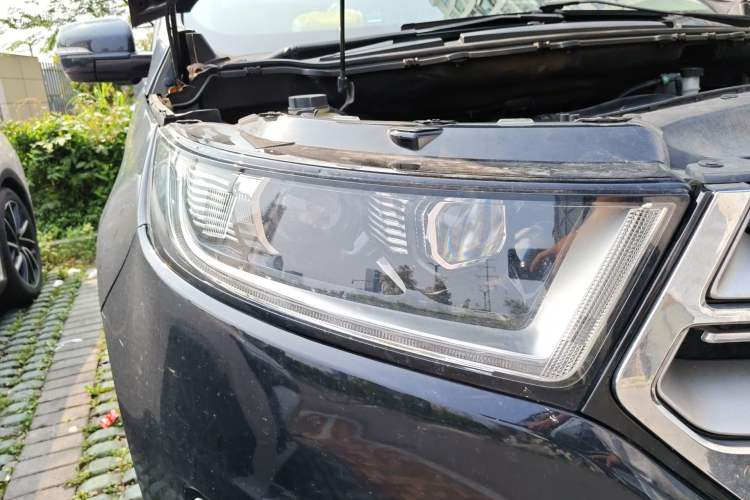 Used Ford Edge 2018 EcoBoost 245 Two-Wheel-Drive Titanium 7-Seater China V Standard Right Front Headlight