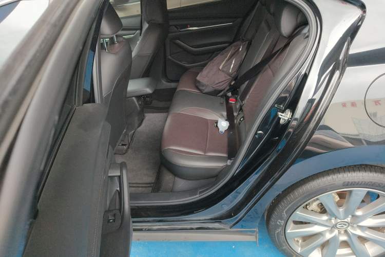 Used Mazda 3 Axela 2023 2.0L Automatic Zhiya Edition Left Rear Seat
