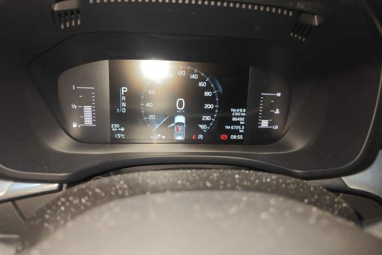 Used Volvo XC60 2019 T5 4x4 Smart Edition China VI Standard