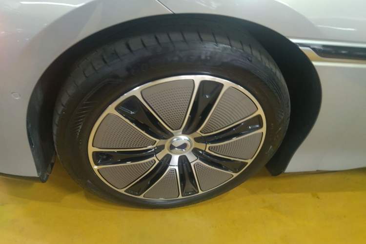 Used Denza Z9GT 2024 630 All-Wheel Drive Max Edition
