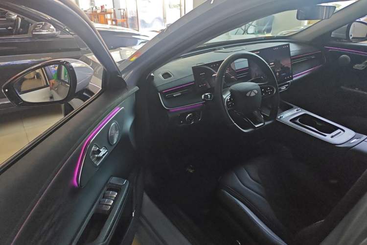 Used Chery Fengyun A8L 2025 1.5 TGDI 145 km Luxury Version
