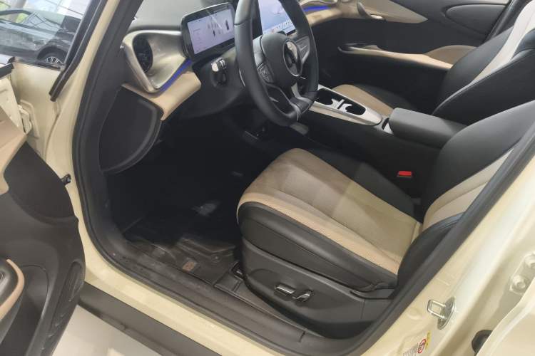 Used BYD Dolphin 2025 Intelligent Driving Version 410 km Fashion Edition