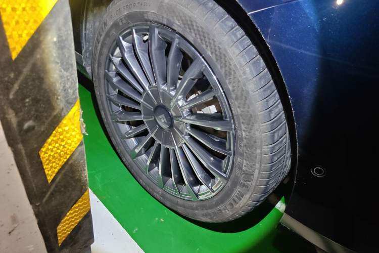 Used Hyptec HL 2025 Model Revised 350 Max Six-Seater LiDAR Edition
