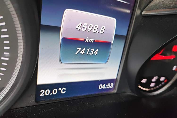 Used Mercedes-Benz GLC 2019 Facelift GLC 260 L 4MATIC Luxury Model
