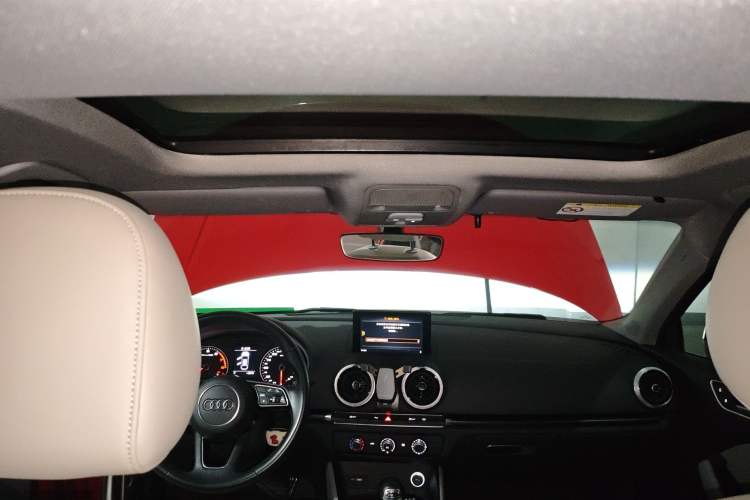 Used Audi A3 2020 Limousine 35 TFSI Fashion Edition China VI Emission Standard Headliner