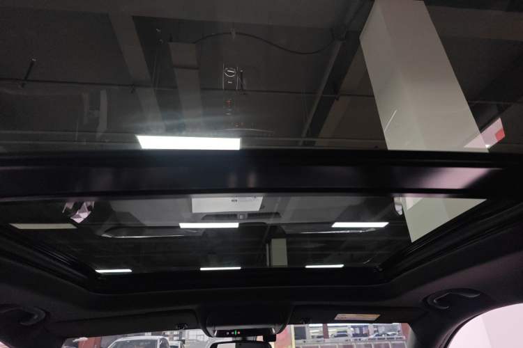 Used Cadillac XT4 2021 28T Two-Wheel Drive Luxury Version
