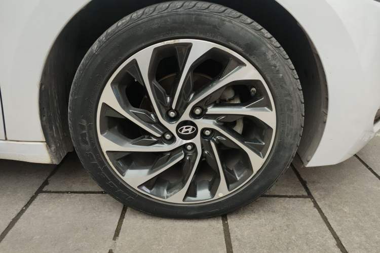 Used Hyundai Elantra (6th Generation / Lingdong) 2019 1.4T Dual-Clutch Xuan Dong · Dynamic Model
