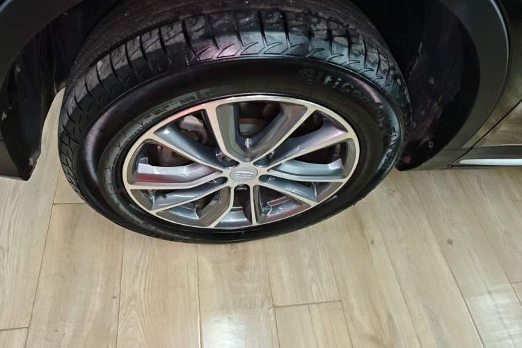 Used Geely Auto Emgrand X7 Sport 2020 1.8TD DCT Two-Wheel Drive Smart Connect 4G-Enabled Version