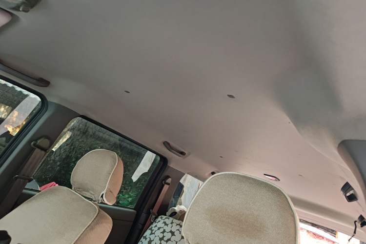 Used Dongfeng Shuaike 2011 1.6L Manual Comfort 7-Seater