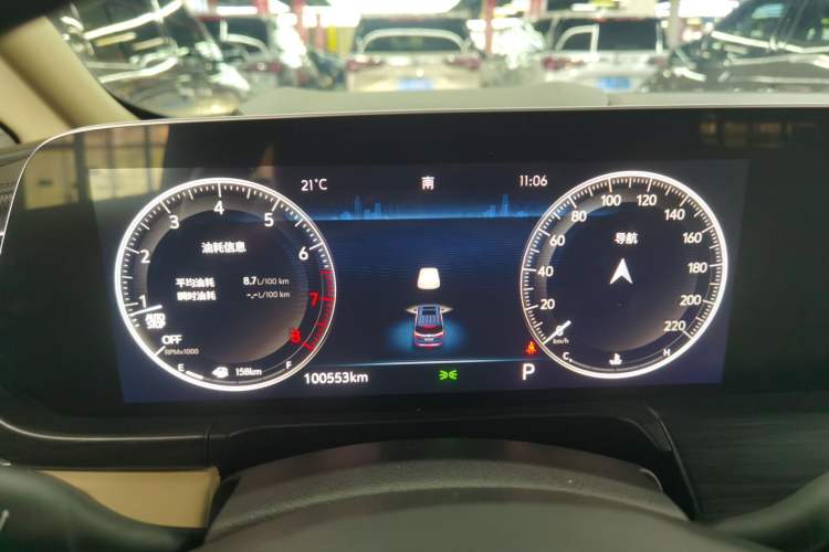 Used Buick GL8 2022 ES Landtrek 653T Luxury Edition