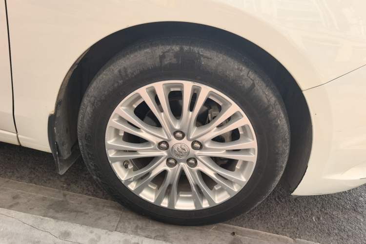 Used Buick GT 2015 15N Automatic Elite Version