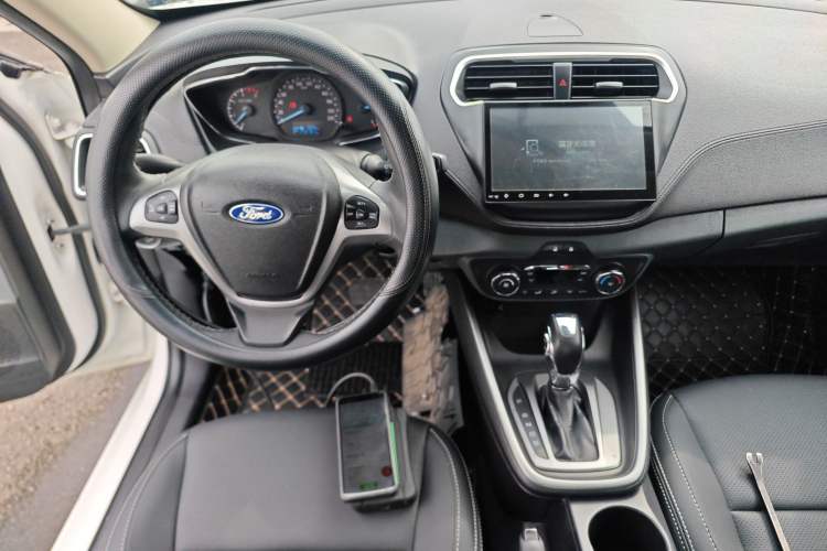 Used Ford Escort 2015 1.5L Automatic Fashion Model