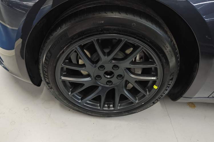 Used Tesla Model 3 2023 Rear-Wheel-Drive Version