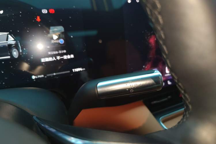 Used Hima AITO M8 2025 Extended-Range Max+ Version 53.4 kWh 5-Seater Edition
