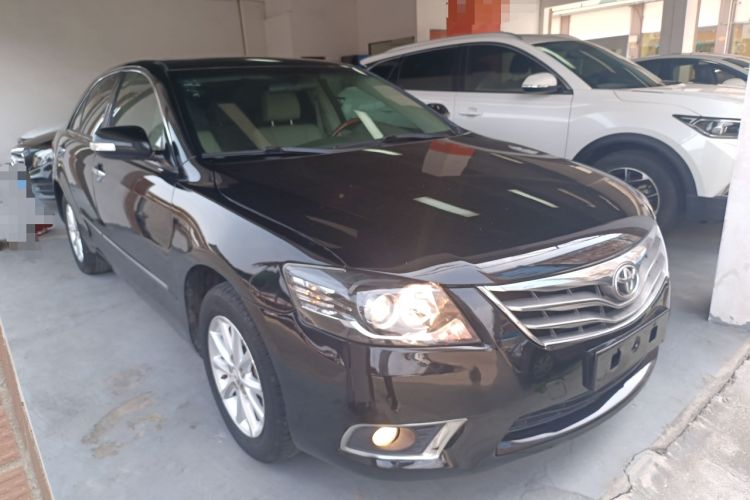 Used Toyota Camry 2013 200G Classic Luxury Edition Front Right 45 Deg