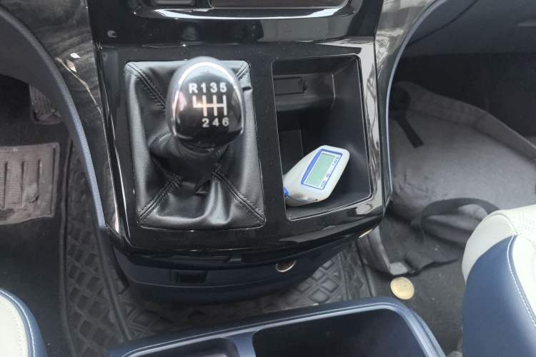 Used FORTHING Lingzhi PLUS 2024 1.5T Manual Luxury 7-Seater