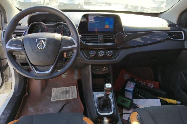 Used Baojun 310 2017 1.5L Manual Fashion Model
