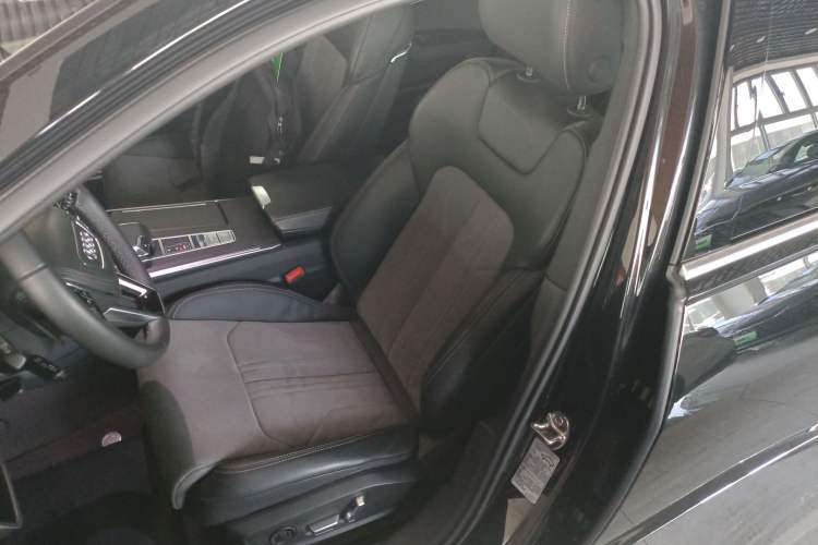 Used Audi A6L 2024 45 TFSI quattro Prestige Dynamic Edition
