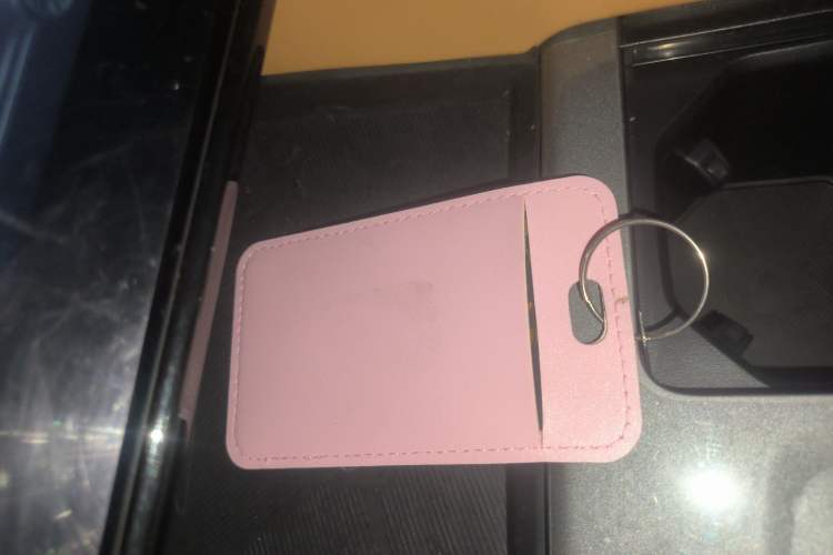 Used Lynk & Co 09 2021 2.0T Halo Six-Seater
