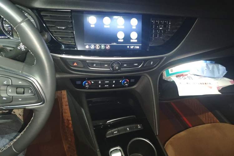 Used Buick Regal 2020 552T Luxury Version
