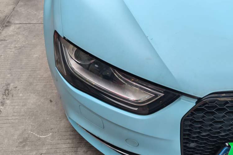 Used Audi A4L 2013 35 TFSI Automatic Standard Model Right Front Headlight