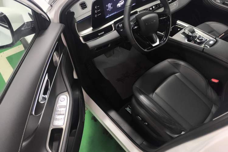 Used Chery Tiggo 8 PRO 2024 Champion Edition 290T Two-Wheel Drive Shining Version 5 Seats