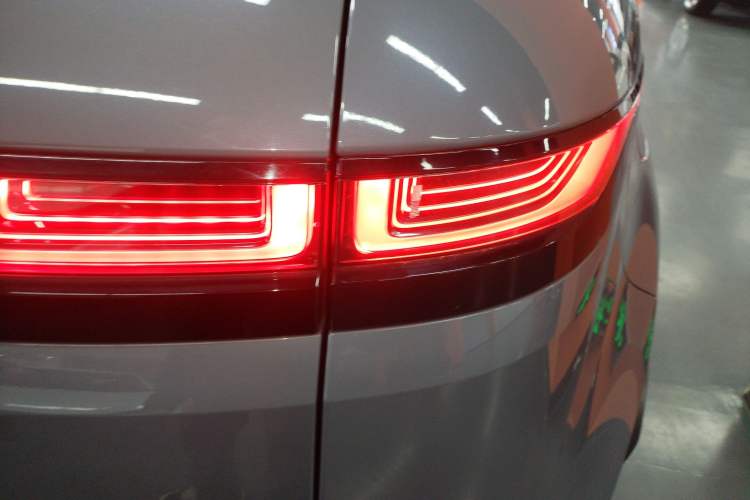 Used Land Rover Range Rover Evoque 2020 249 PS R-DYNAMIC S First-Edition Sport Custom Edition