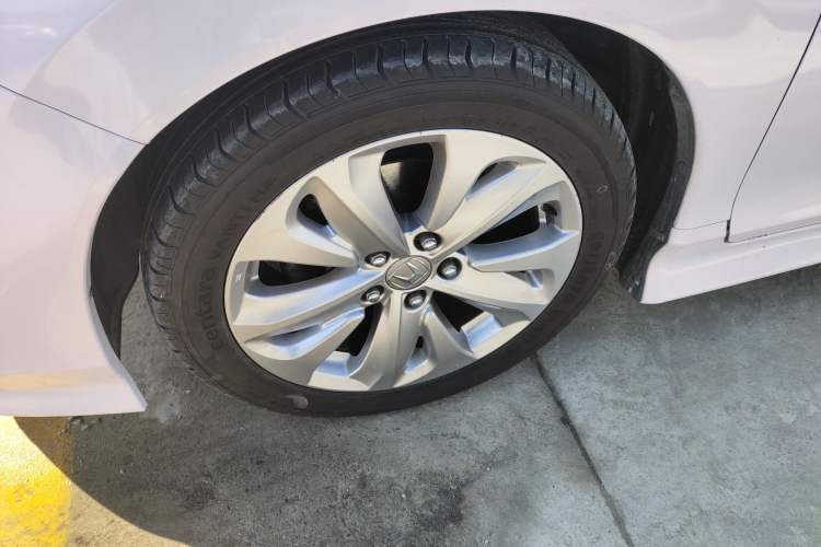 Used Honda Jade 2020 1.8L automatic Comfort version
