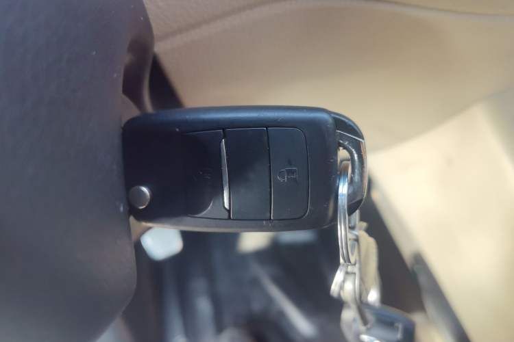 Used CHANGAN KUAYUE Xing V5 2021 1.5L Fortune-Attracting Edition Comfort Model JL473QH