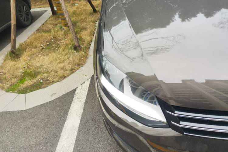 Used Volkswagen Sharan 2018 380TSI Comfort Edition 6-Seater
