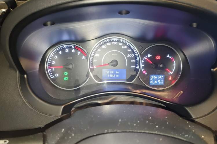 Used Renault Koleos 2012 2.5L Two-Wheel Drive Comfort Edition with Navigation
