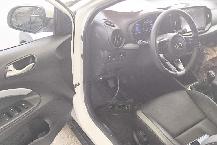 Used Kia kx1 Stonic 2019 1.4L Manual Fun Edition China VI Standard