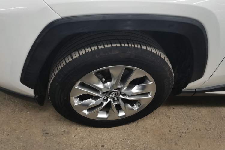 Used Toyota Wildlander 2021 2.0L CVT Two-Wheel Drive Luxury Edition
