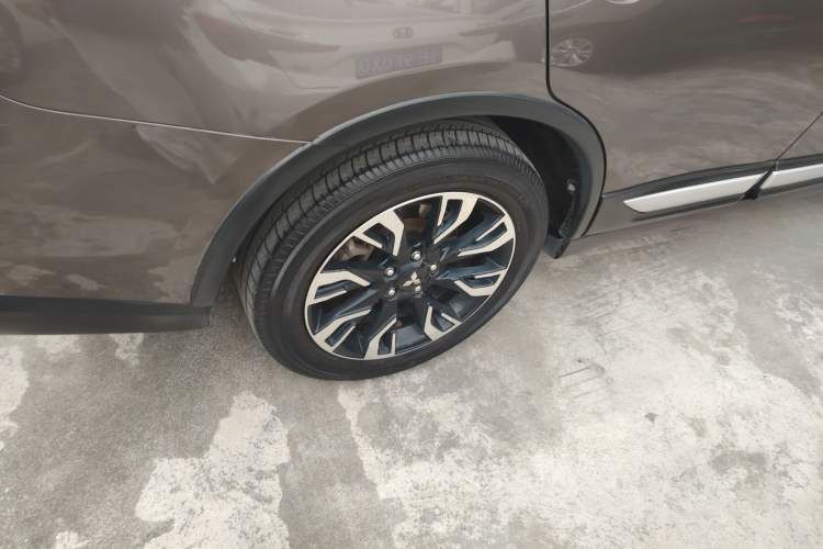 Used Mitsubishi Outlander 2020 2.4L 4x4 Zhi Xiang Edition 5 Seats
