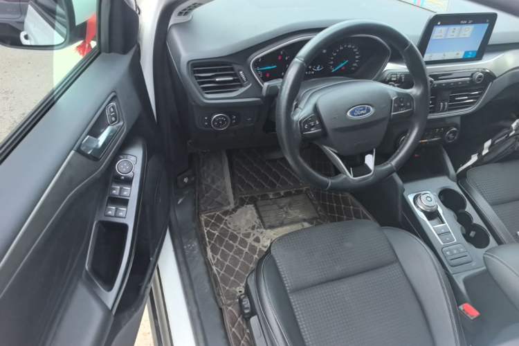 Used Ford Focus 2019 Sedan EcoBoost 180 Automatic Trend Edition