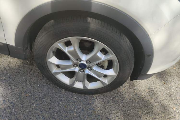 Used Ford Kuga 2013 2.0L GTDi Four-Wheel-Drive Sport Model
