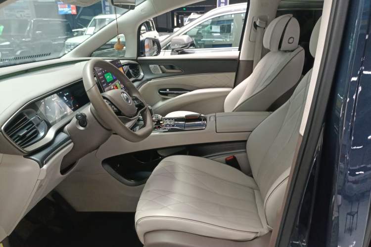 Used Denza D9 2022 DM-i 970 Four-Wheel Drive Flagship Model Left Front Seat