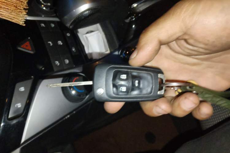 Used Chevrolet Cruze 2013 Hatchback 1.6T Automatic Flagship Model
