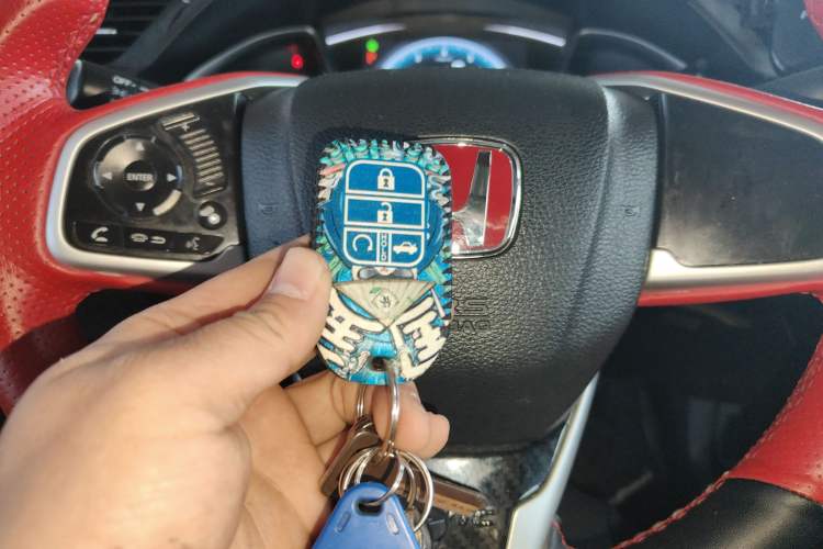 Used Honda Civic 2016 220TURBO CVT Luxury Edition
