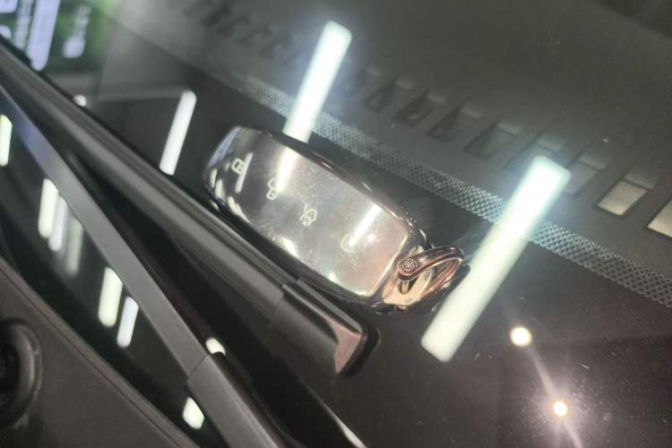 Used Denza D9 2025 EV Intelligent Driving Edition 620 Luxury Model
