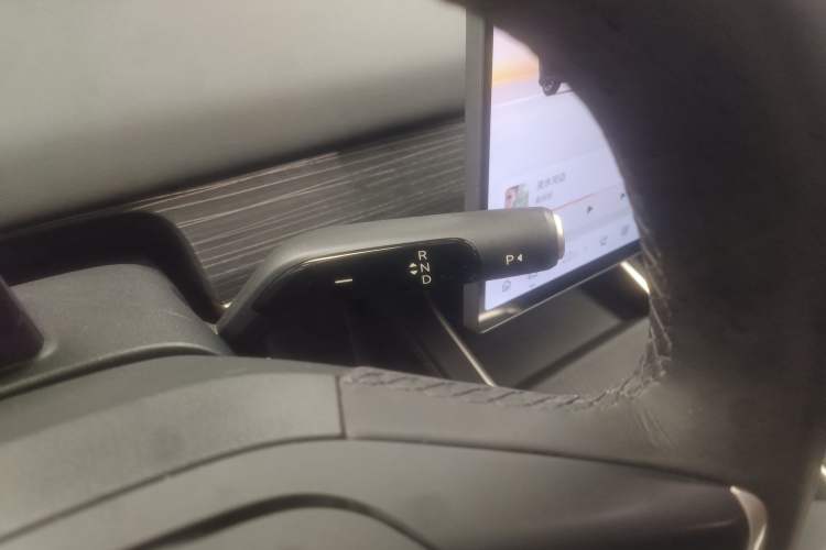 Used ONVO L60 2024 60 kWh All-Wheel Drive
