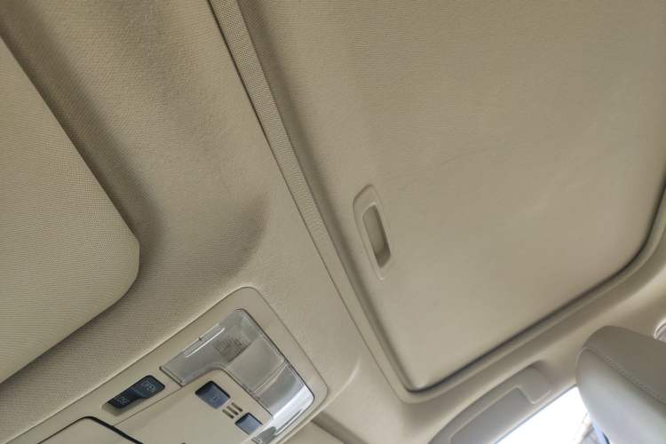 Used Toyota Camry 2015 2.0G Premier Edition
