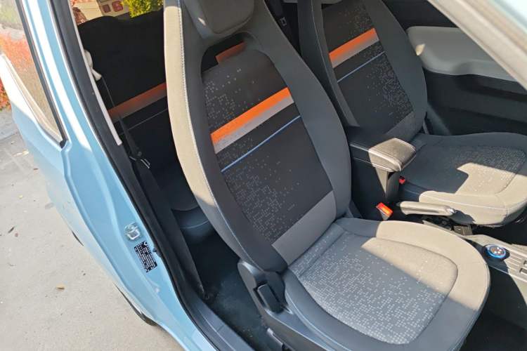 Used Wuling Hongguang MINIEV 2020 Freedom Version Lithium Iron Phosphate Right Front Seat