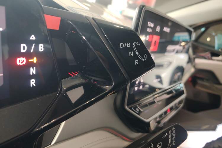 Used Volkswagen ID.6 CROZZ 2022 Long-Range PRO Edition Gear Lever