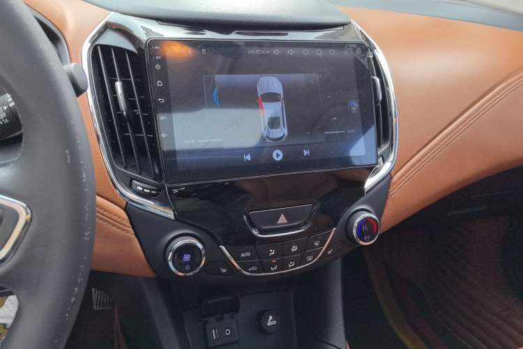 Used Chevrolet Cruze 2015 1.4T DCG Flagship Edition
