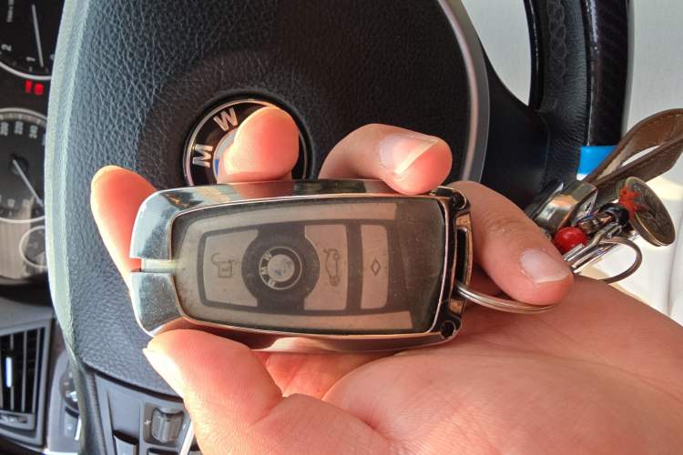 Used BMW 5 Series 2011 523Li Leading Model