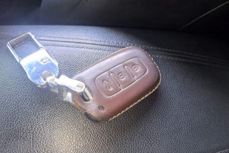 Used Hyundai Sonata 2013 2.4L Automatic Leading Edition China IV Standard Vehicle Key