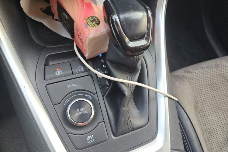 Used Toyota RAV4 2021 Dual-Engine 2.5L E-CVT Four-Wheel Drive Elite PLUS Edition