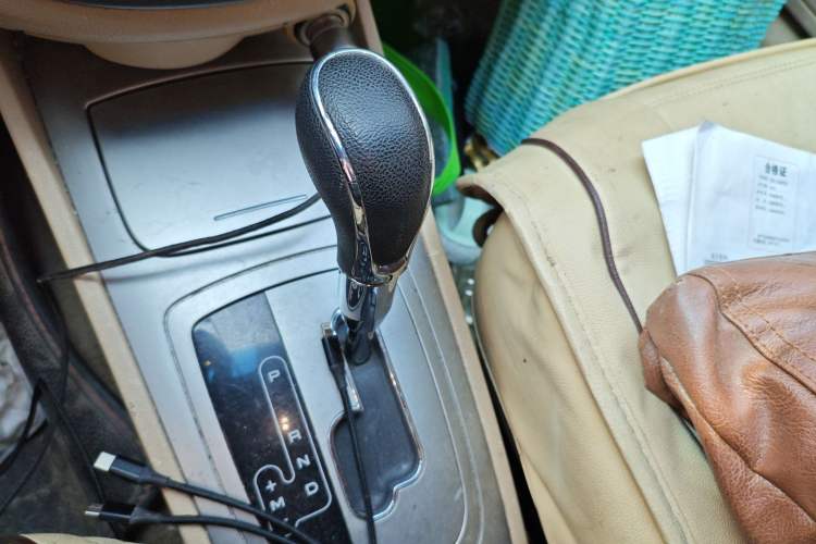 Used Buick Excelle 2013 1.5L Automatic Classic Model
