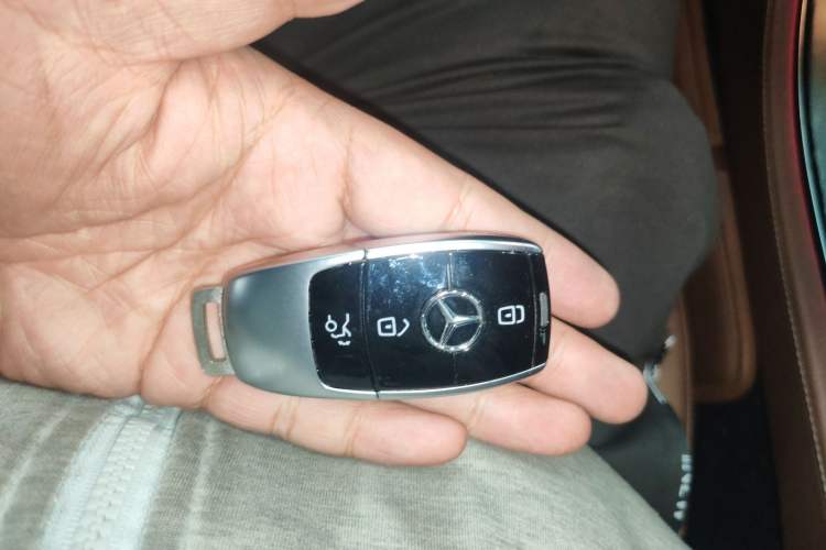 Used Mercedes-Benz E-Class 2018 E 200 L Sport Edition Vehicle Key